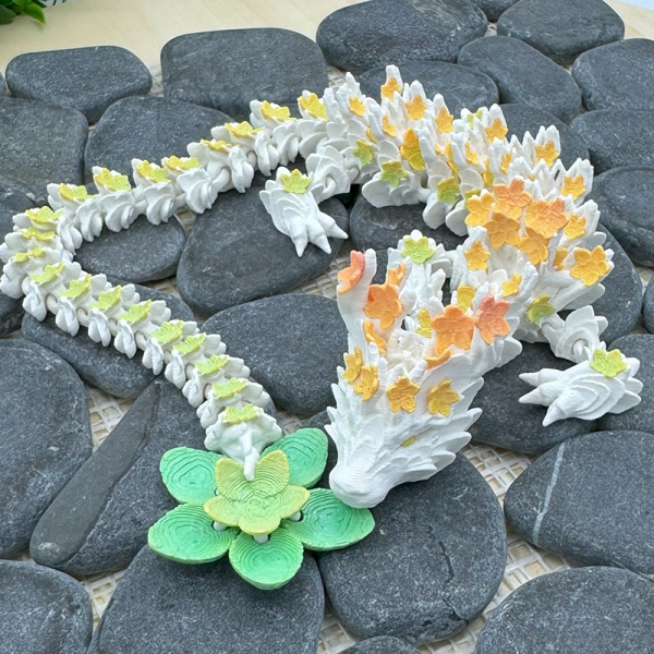 Kirschblüten-Drache – Frühlingseleganz